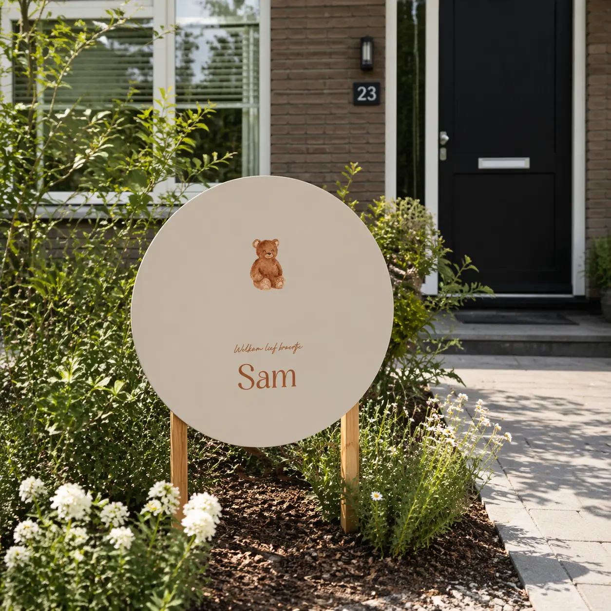 Rond tuinbord voor de geboorte van Sam